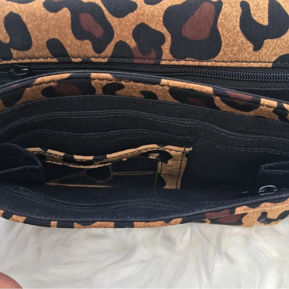 🛑 SOLD Evan Picone Crossbody Flap Handbag Purse Cheetah Animal Print Adjustable - Picture 11 of 13
